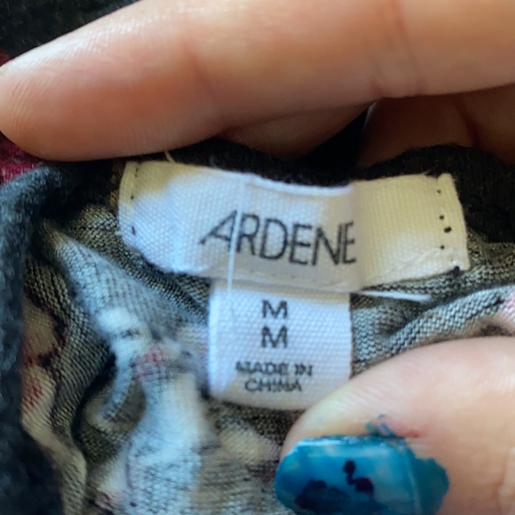 Flower shirt - Picture 4 of 5